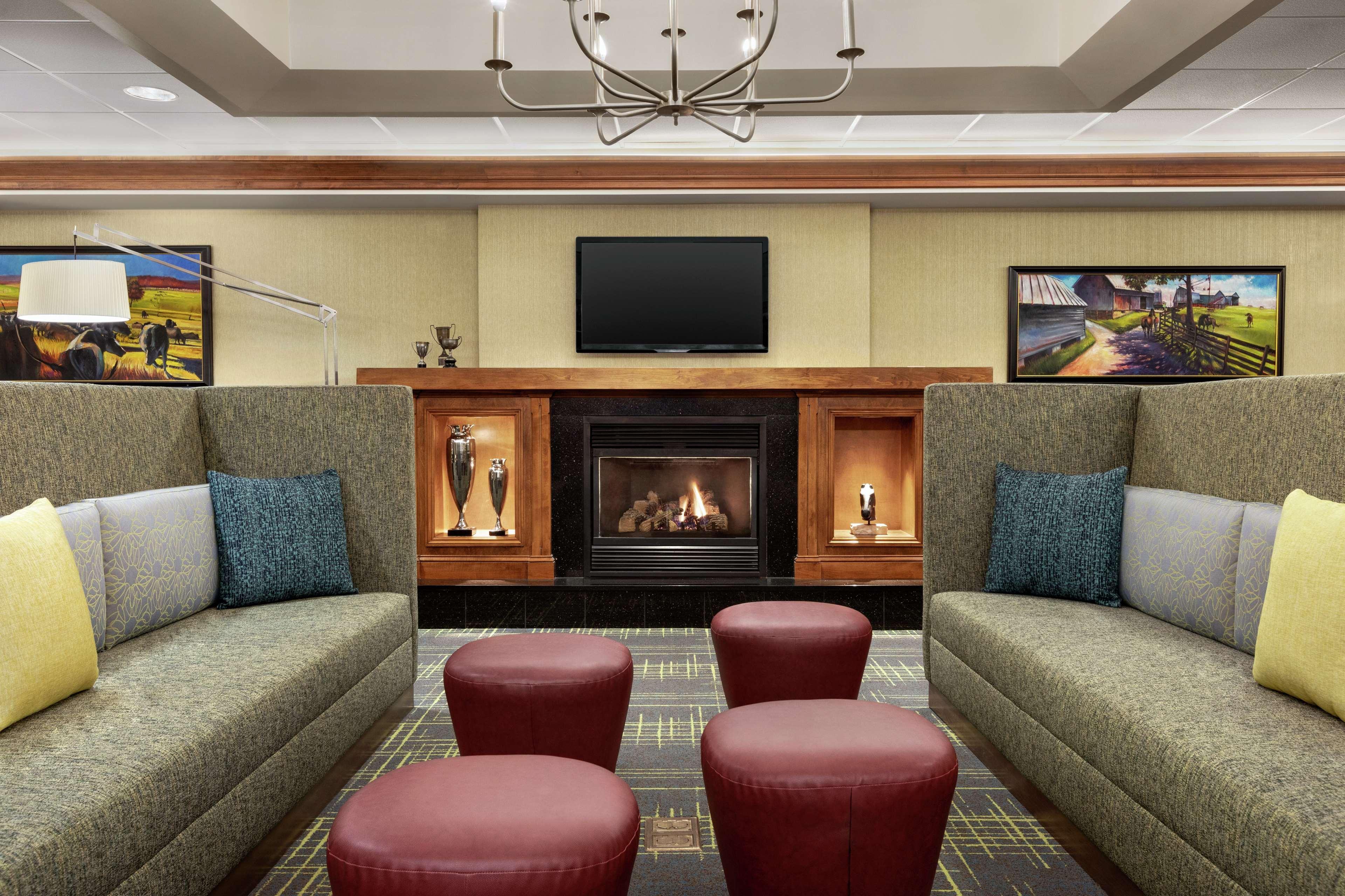 Hampton Inn & Suites Frederick/Fort Detrick Экстерьер фото