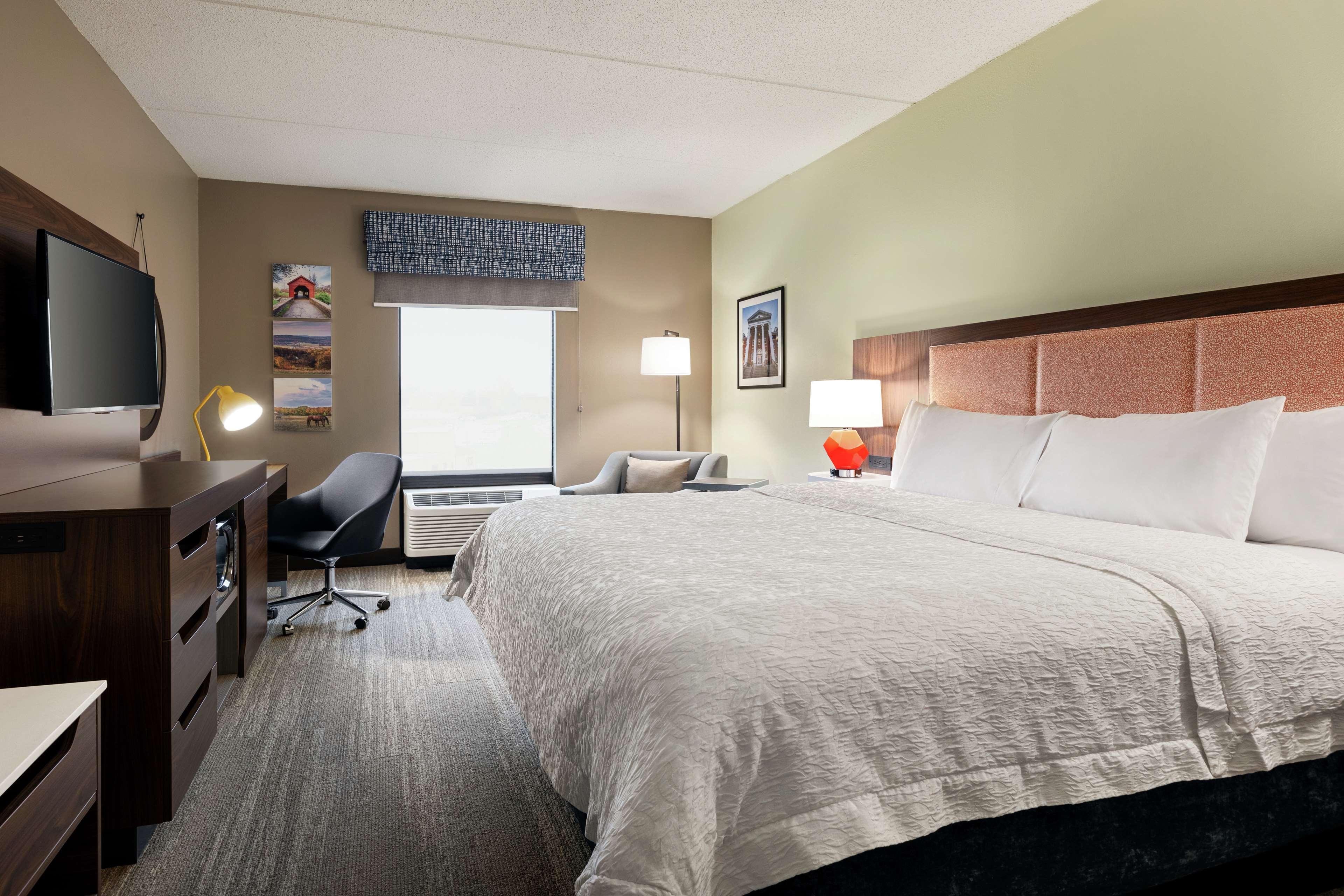 Hampton Inn & Suites Frederick/Fort Detrick Экстерьер фото