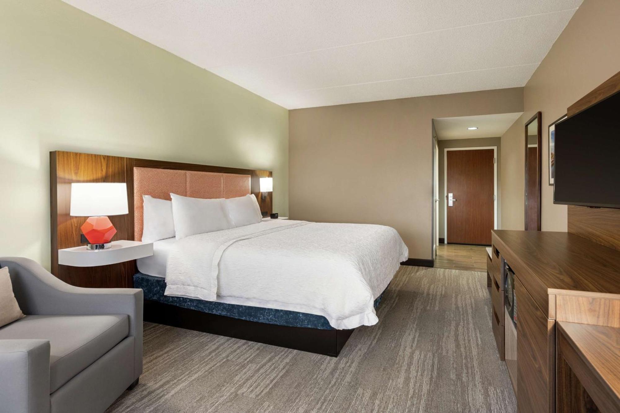 Hampton Inn & Suites Frederick/Fort Detrick Экстерьер фото